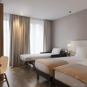 *** Hotel Magenta 38 By Happyculture Francia