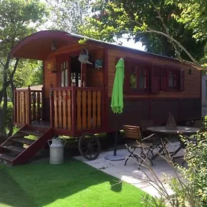 Camping La Roulotte Du Pylone